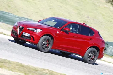 Alfa Romeo Stelvio Quadrifoglio Prueba 022