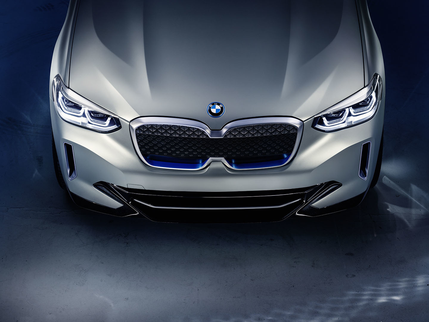 Bmw Concept Ix3 01