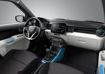 Interioraccazul 4