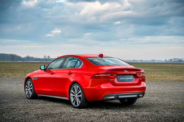 Jaguar Xe Xf 300 Sport 6