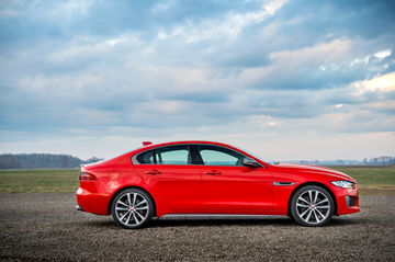 Jaguar Xe Xf 300 Sport 7