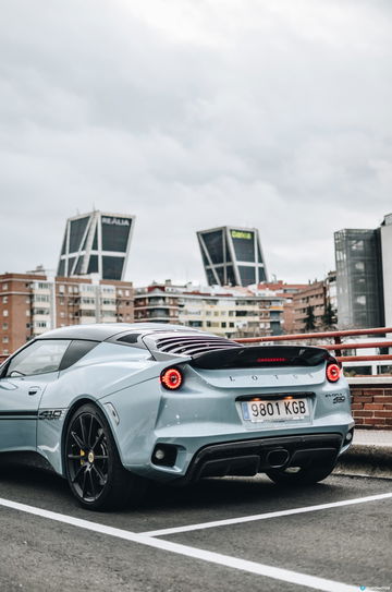 Lotus Evora 3