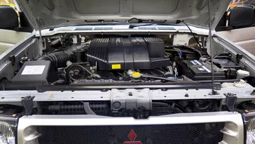 Mitsubishi Pajero Evolution 0318 009