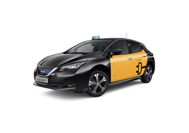 426211184 Nissan Leaf Taxi De Barcelona