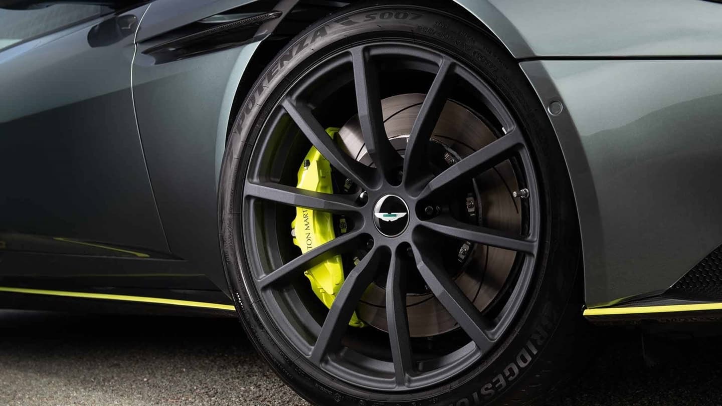 Aston Martin Db11 Amr 2018 017