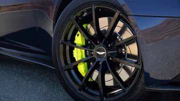 Aston Martin Db11 Amr 2018 026