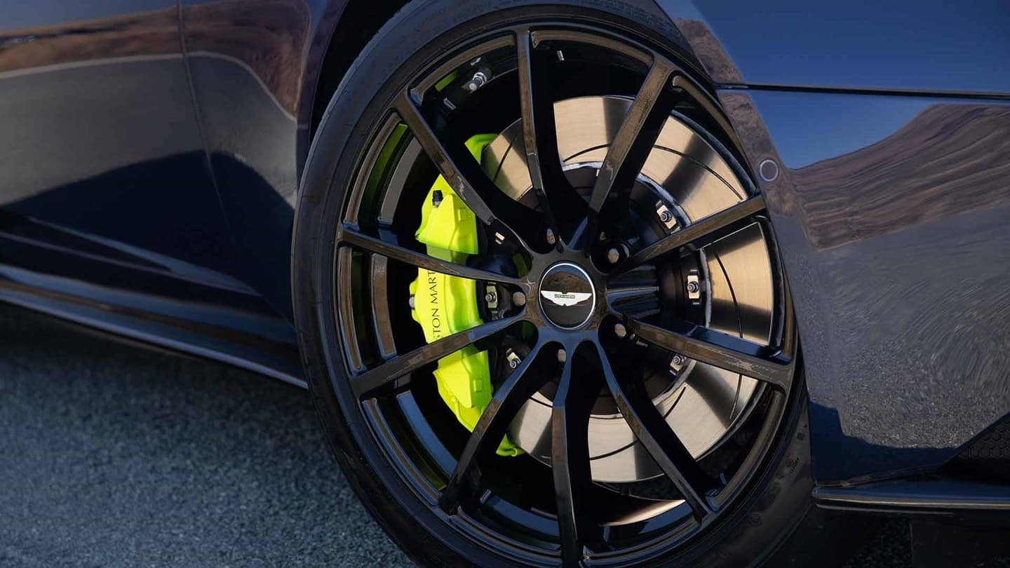 Aston Martin Db11 Amr 2018 026