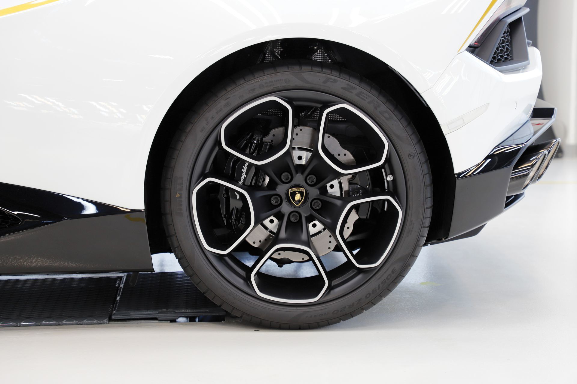Lamborghini Huracan Subasta Papa 10