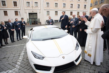 Lamborghini Huracan Subasta Papa 3