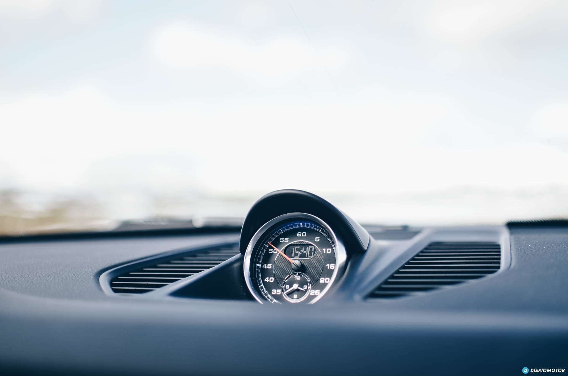Porsche 911 Carrera 5 18