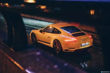 Porsche 911 Carrera 5 52
