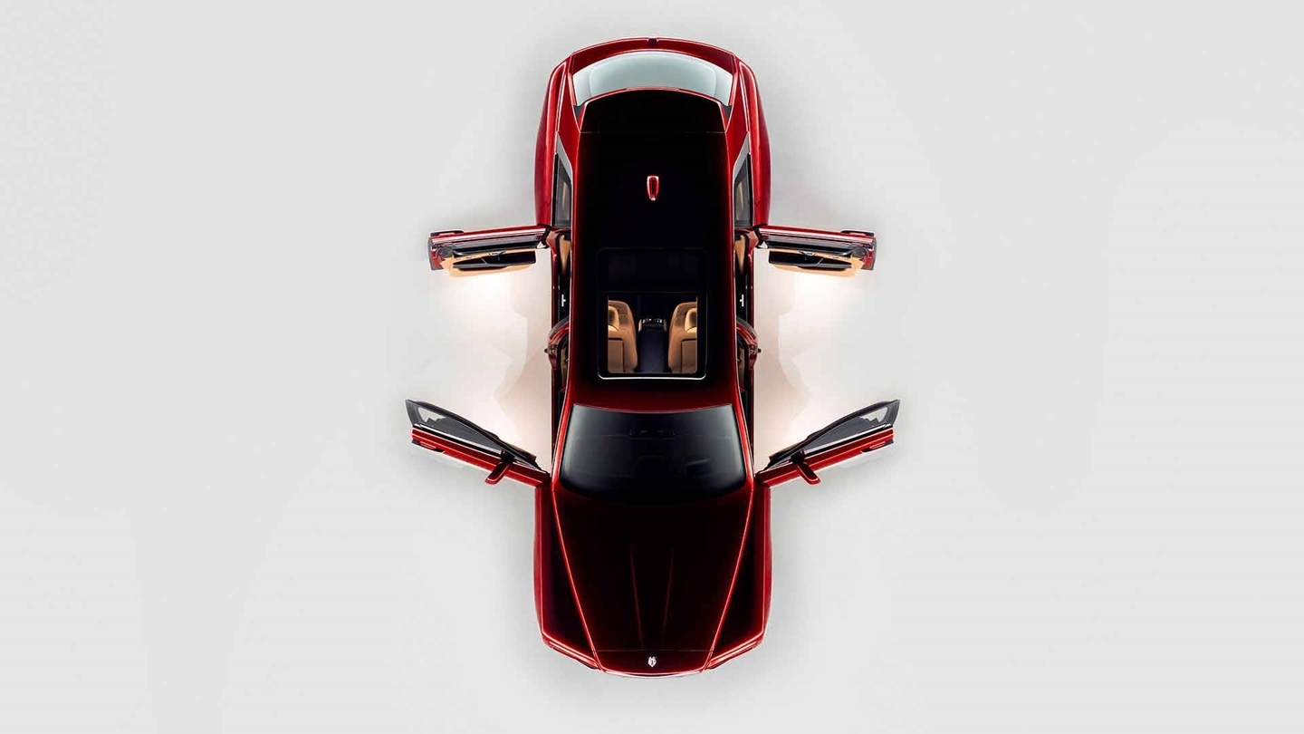 Rolls Royce Cullinan 0518 013