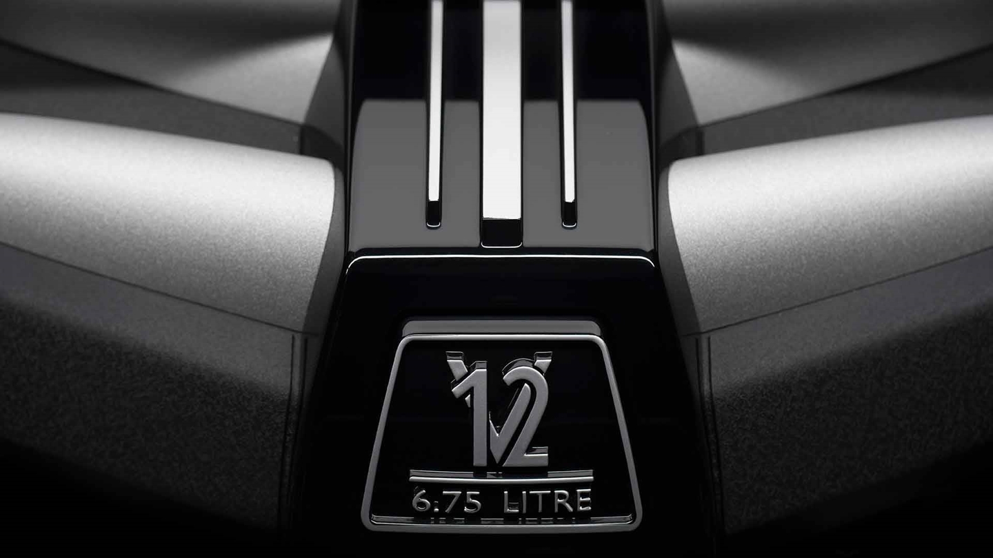 Rolls Royce Cullinan 0518 020