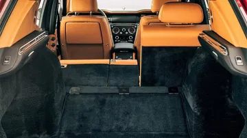Rolls Royce Cullinan 0518 026