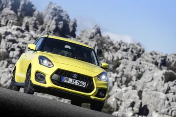 Suzuki Swift Sport Dm 15