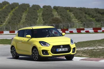 Suzuki Swift Sport Dm 17