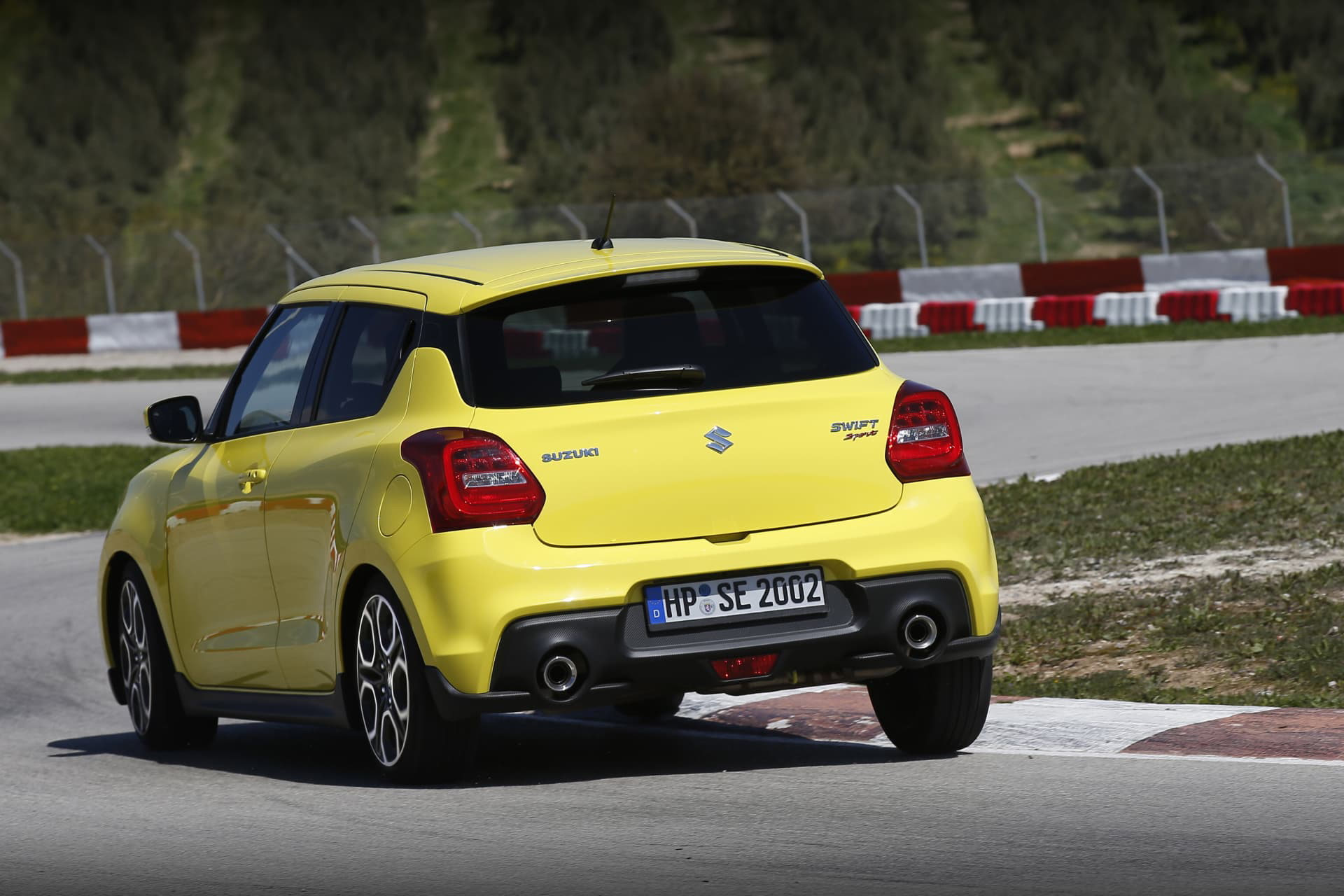 Suzuki Swift Sport Dm 26