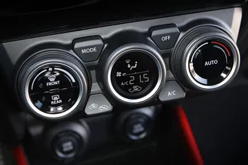 Suzuki Swift Sport Dm 57