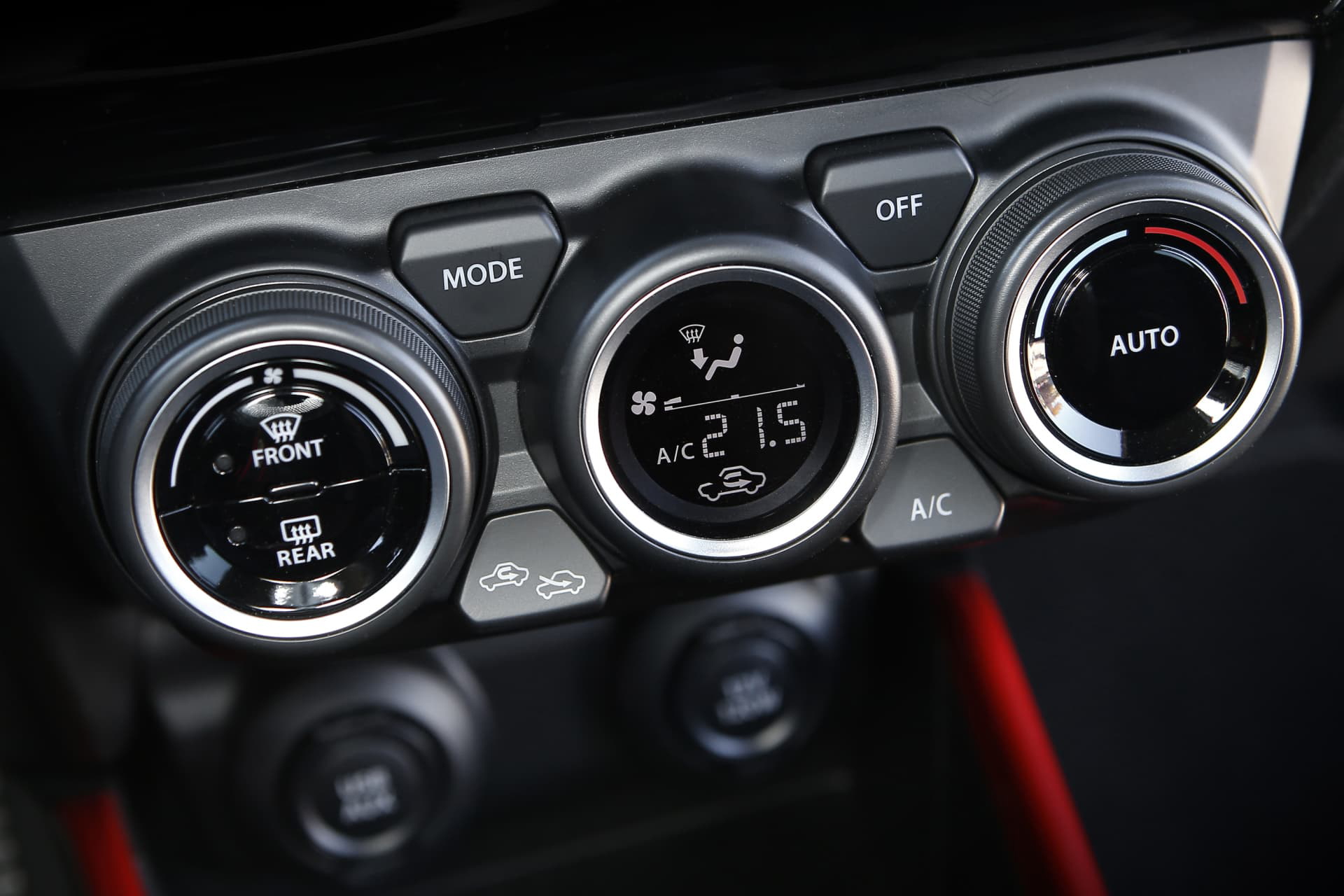 Suzuki Swift Sport Dm 57