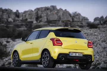Suzuki Swift Sport Dm 71
