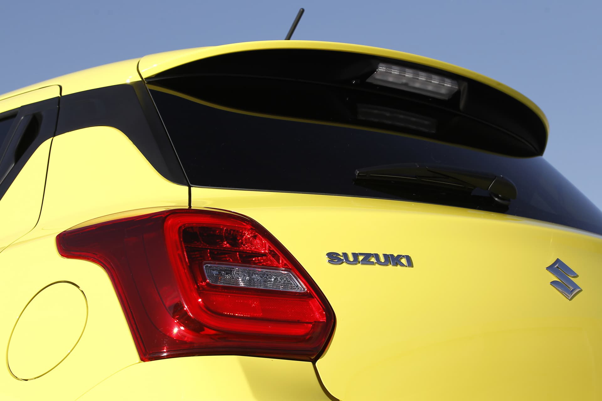 Suzuki Swift Sport Dm 74