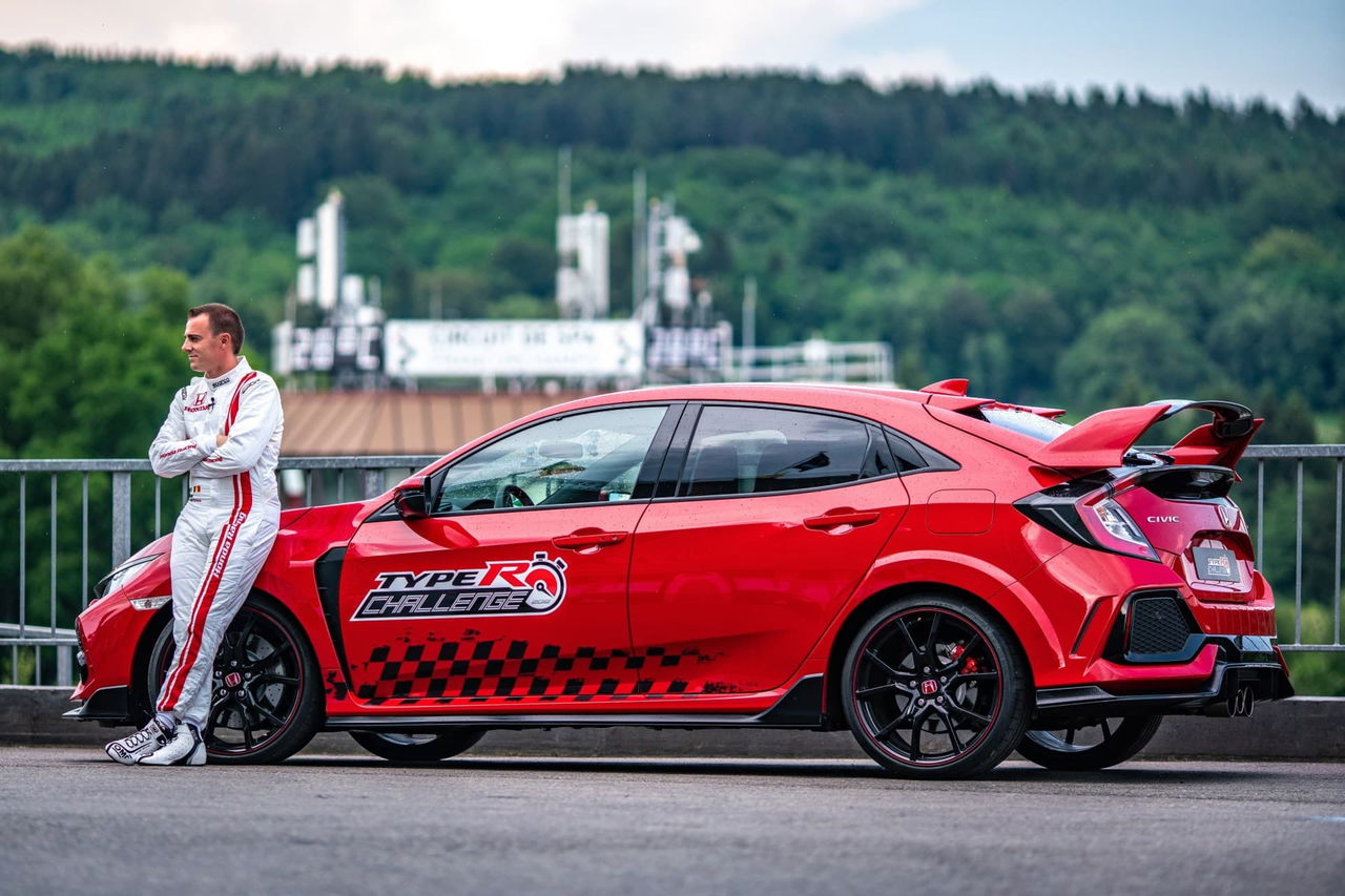 132830 Type R Challenge 2018 Hits Eau Rouge Japanese Super Gt Star Bertrand