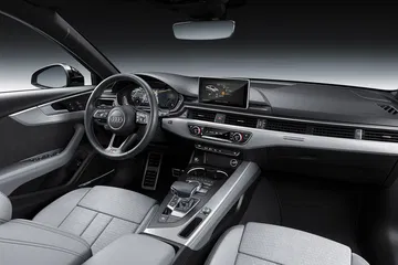 Audi A4 2018 12