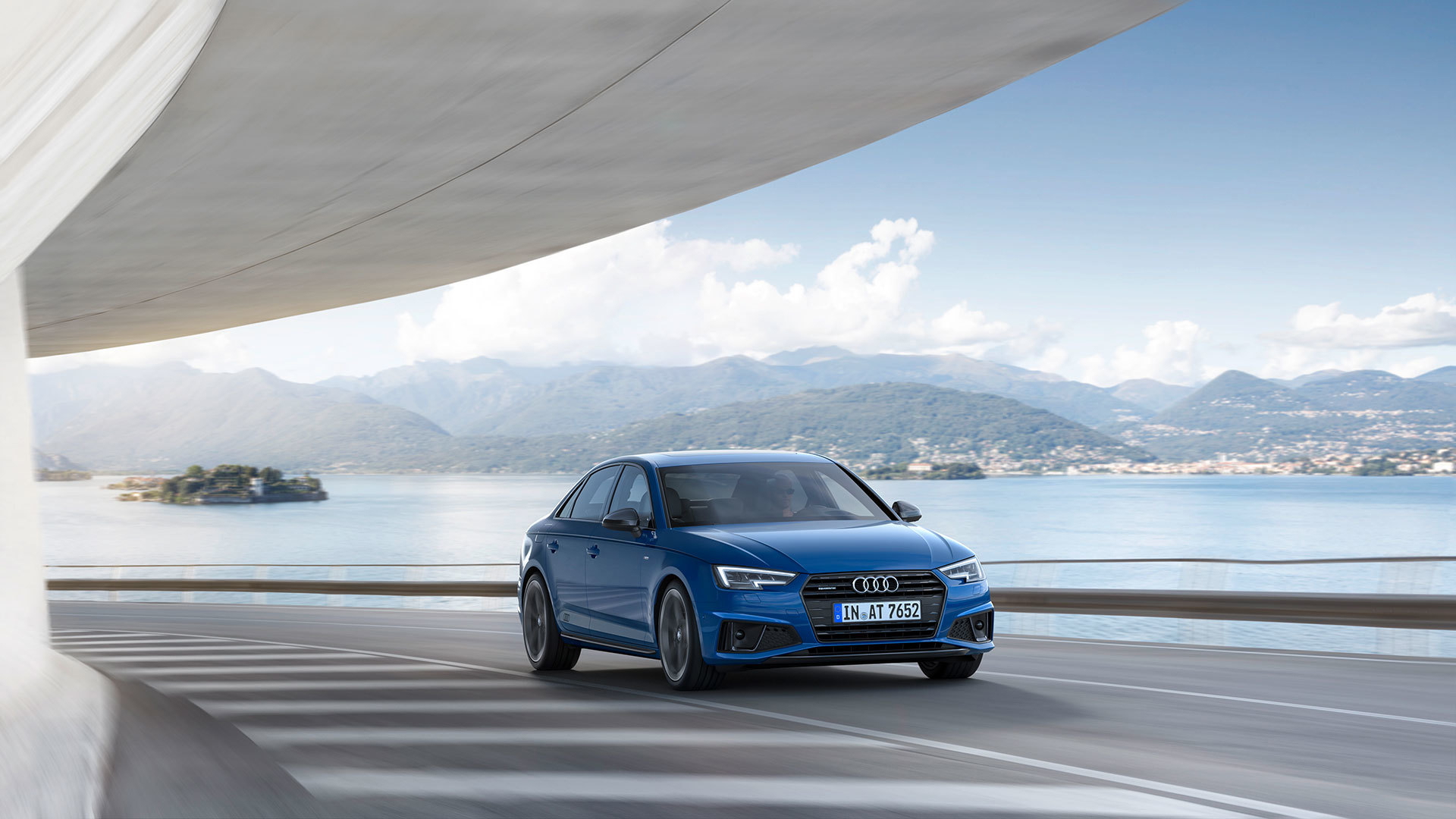 Audi A4 2018 14