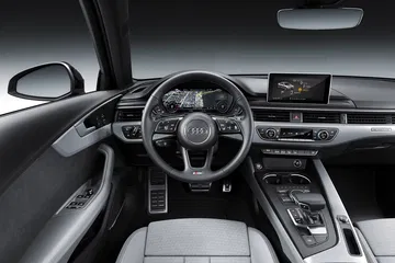 Audi A4 2018 15