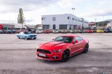 Cabalgada Mustangs 70