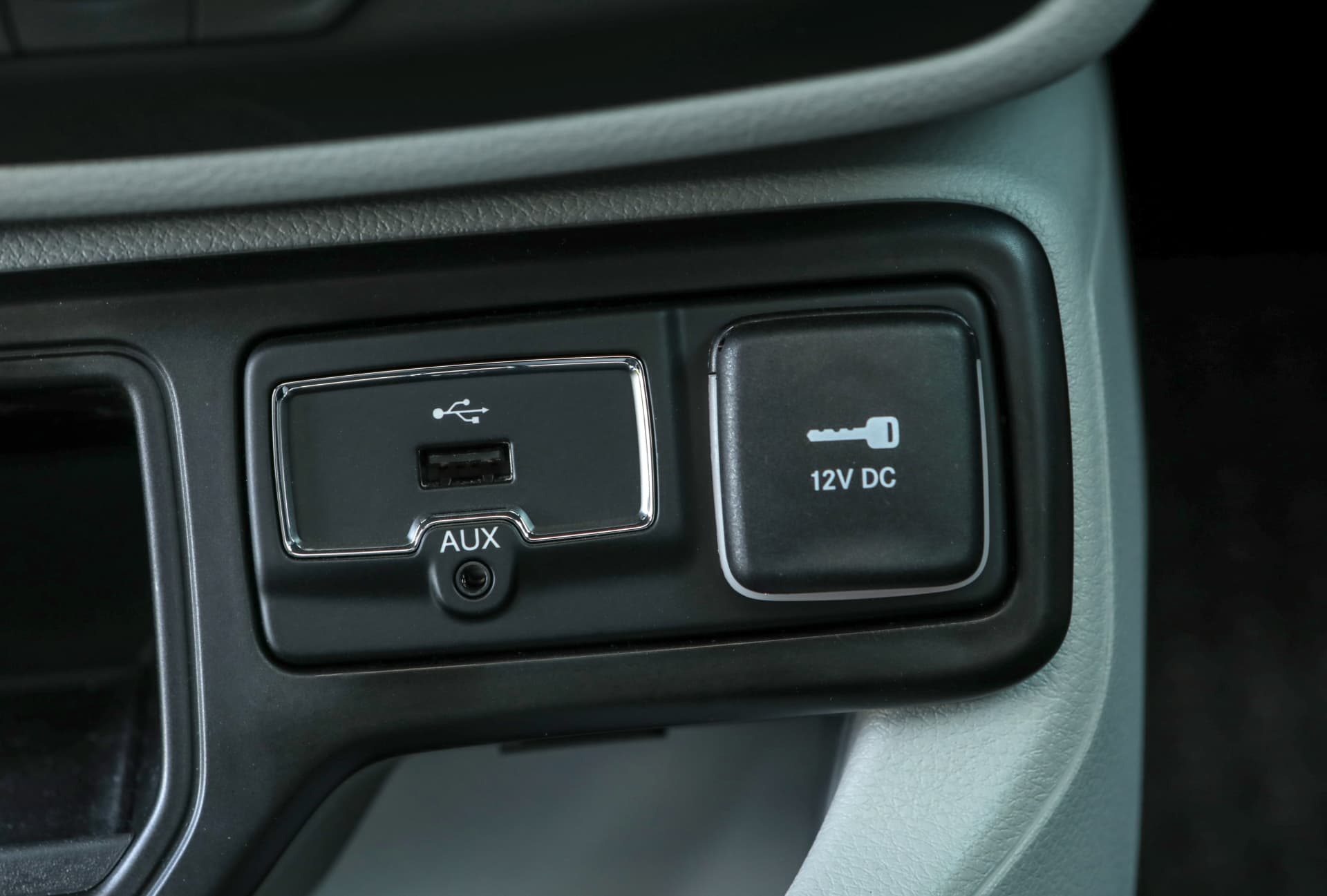 Selector de modos de conducción Jeep Renegade, con opción 4WD.