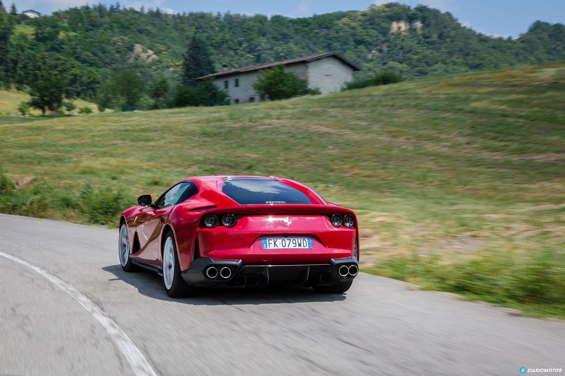 Ferrari 812 Superfast Exterior 00009
