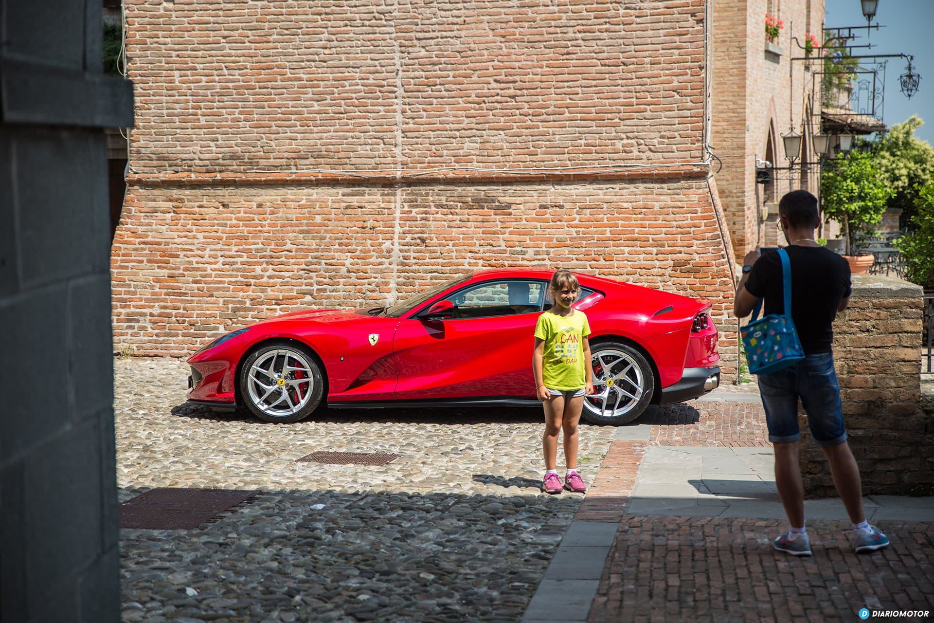 Ferrari 812 Superfast Exterior 00027
