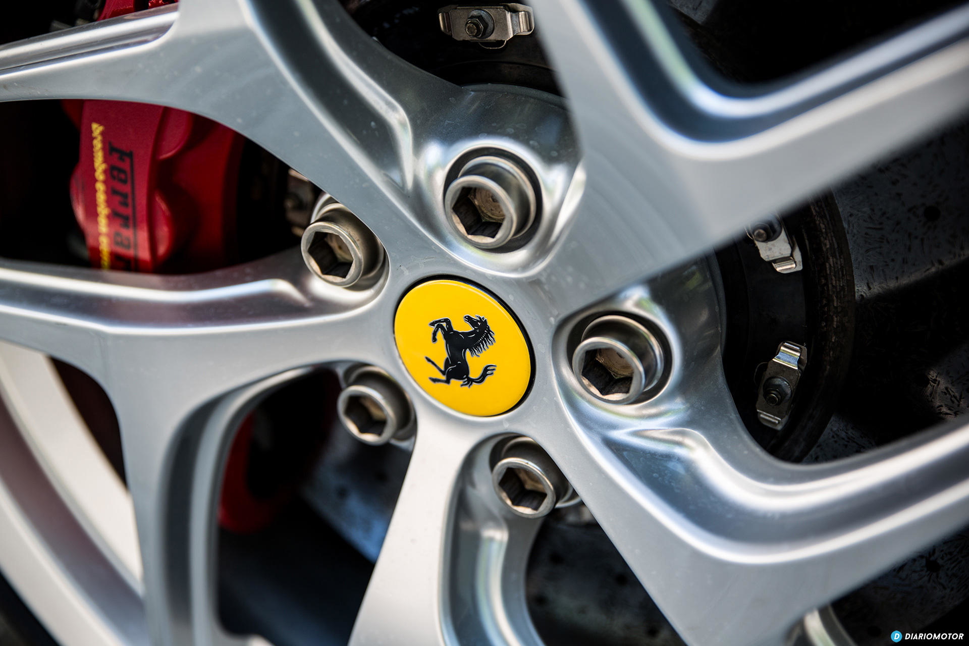 Ferrari 812 Superfast Exterior 00045