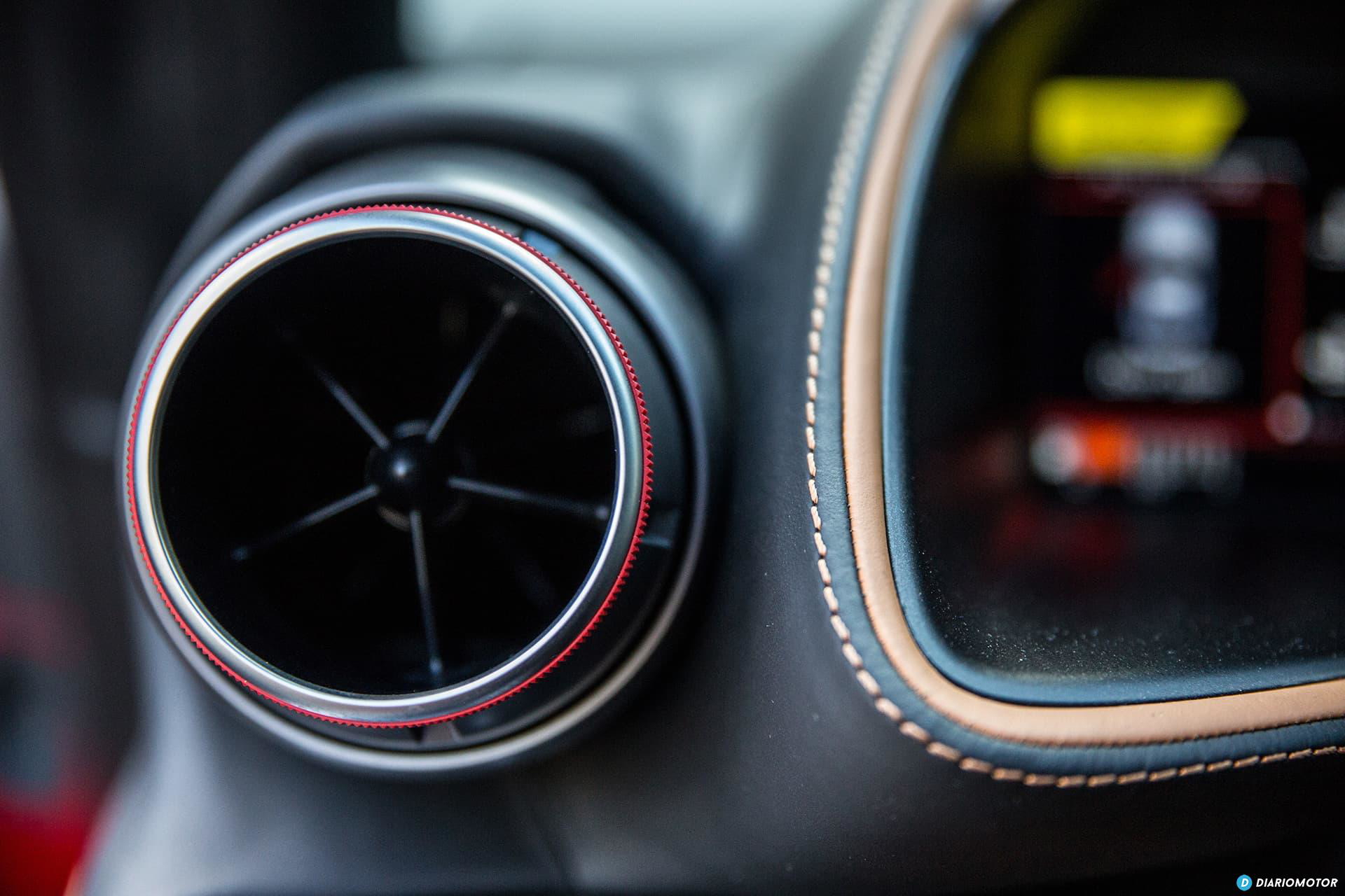 Ferrari 812 Superfast Interior 00010