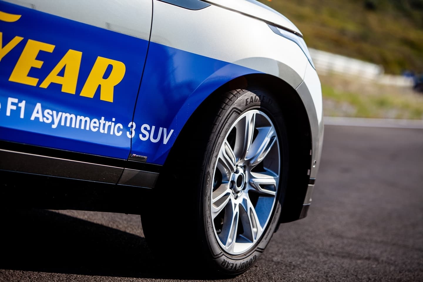Goodyear Neumatico Asymmetric 3 Suv 0618 014