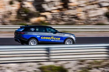 Goodyear Neumatico Asymmetric 3 Suv 0618 015