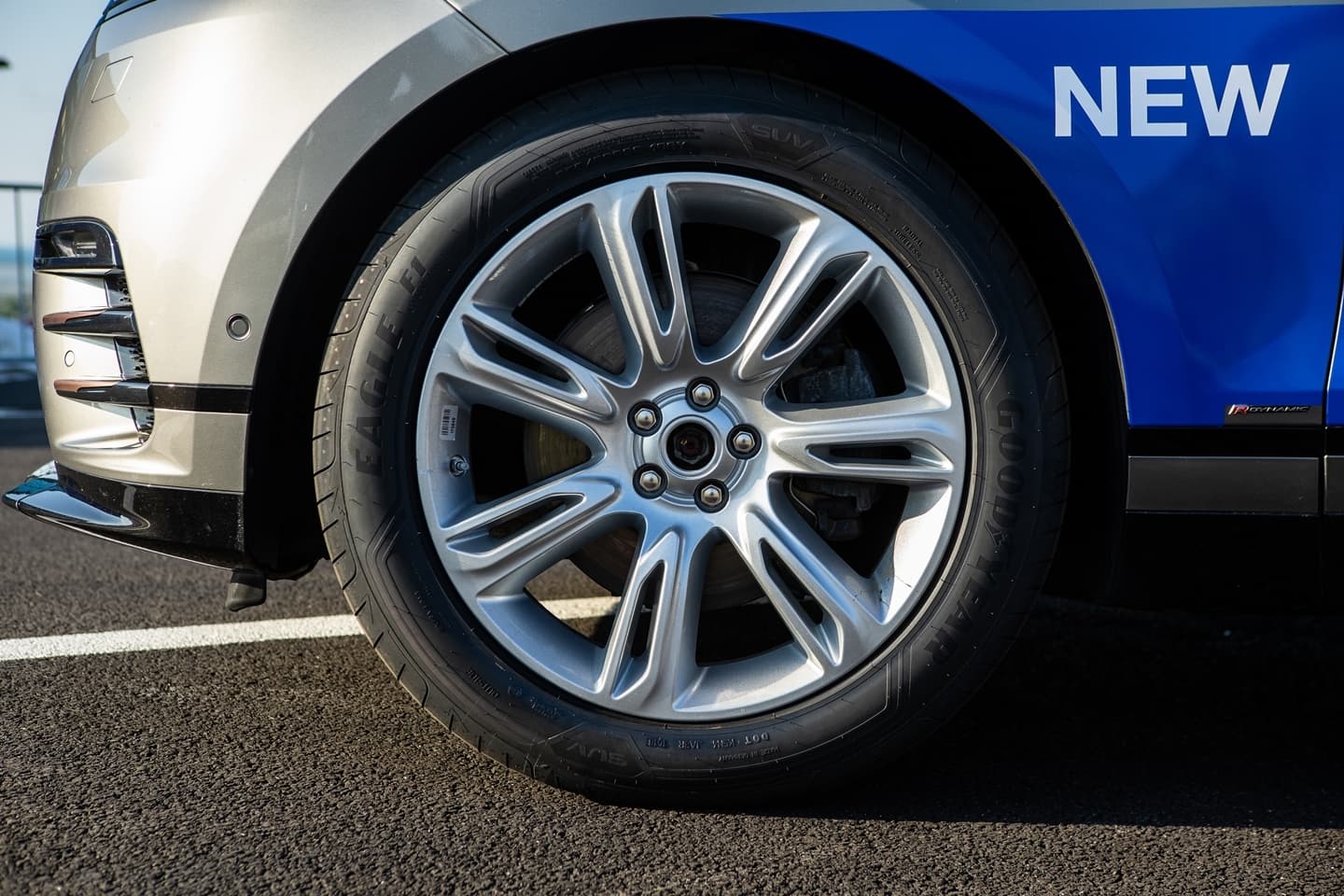 Goodyear Neumatico Asymmetric 3 Suv 0618 028