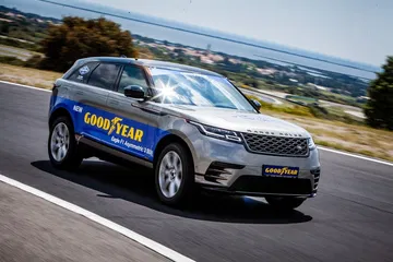 Goodyear Neumatico Asymmetric 3 Suv 0618 034