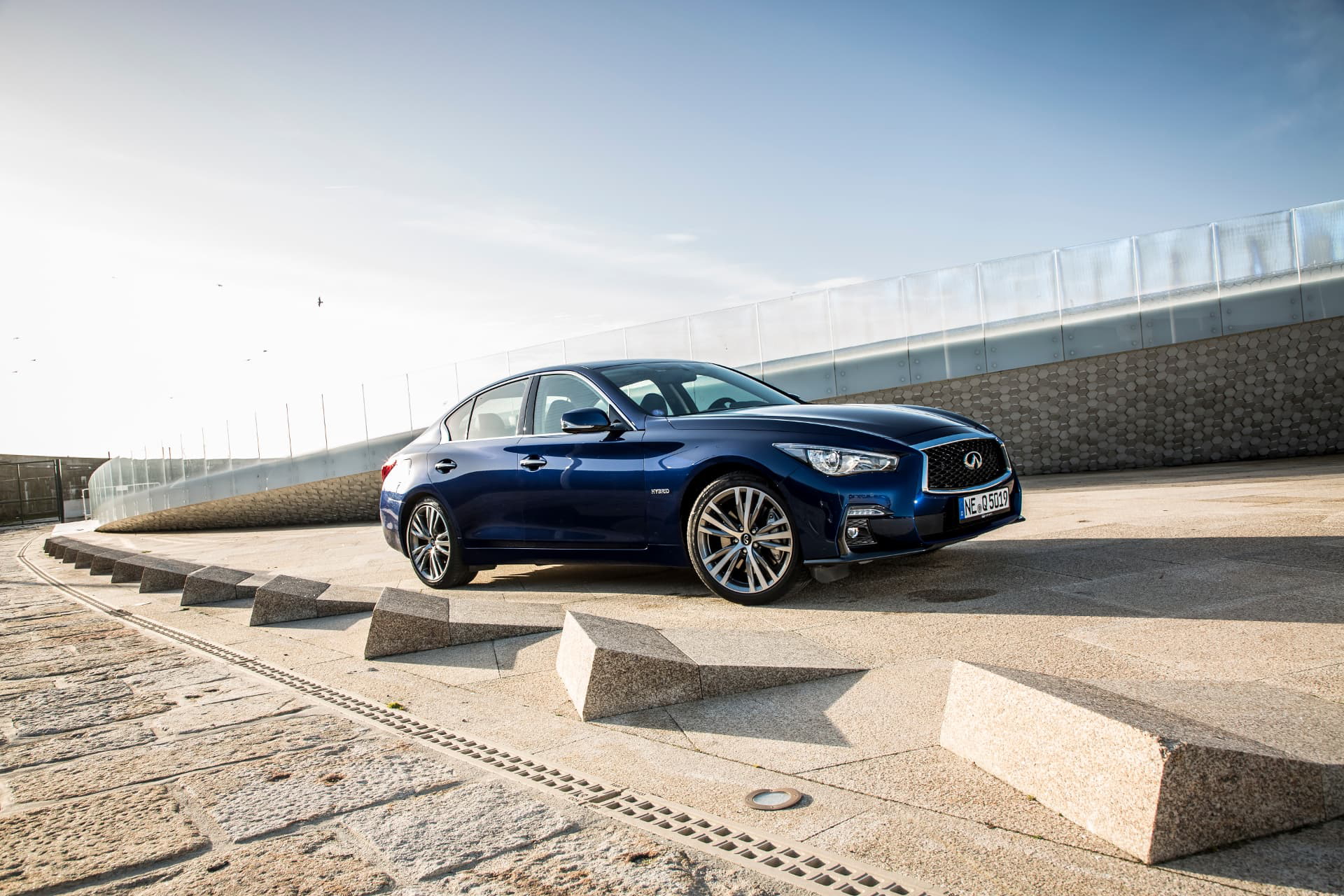 Infiniti Q50 Hibrido 17