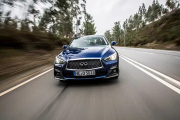 Infiniti Q50 Hibrido 2