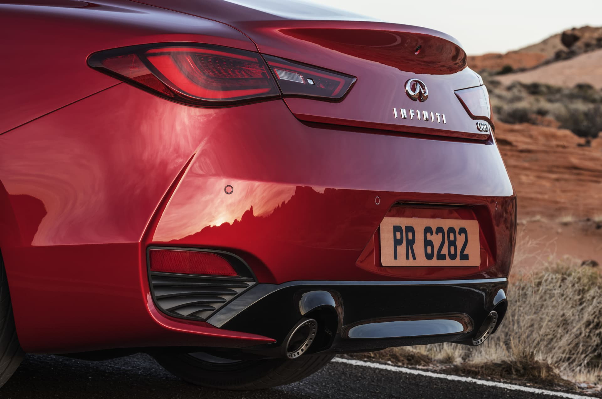 Infiniti Q60 8