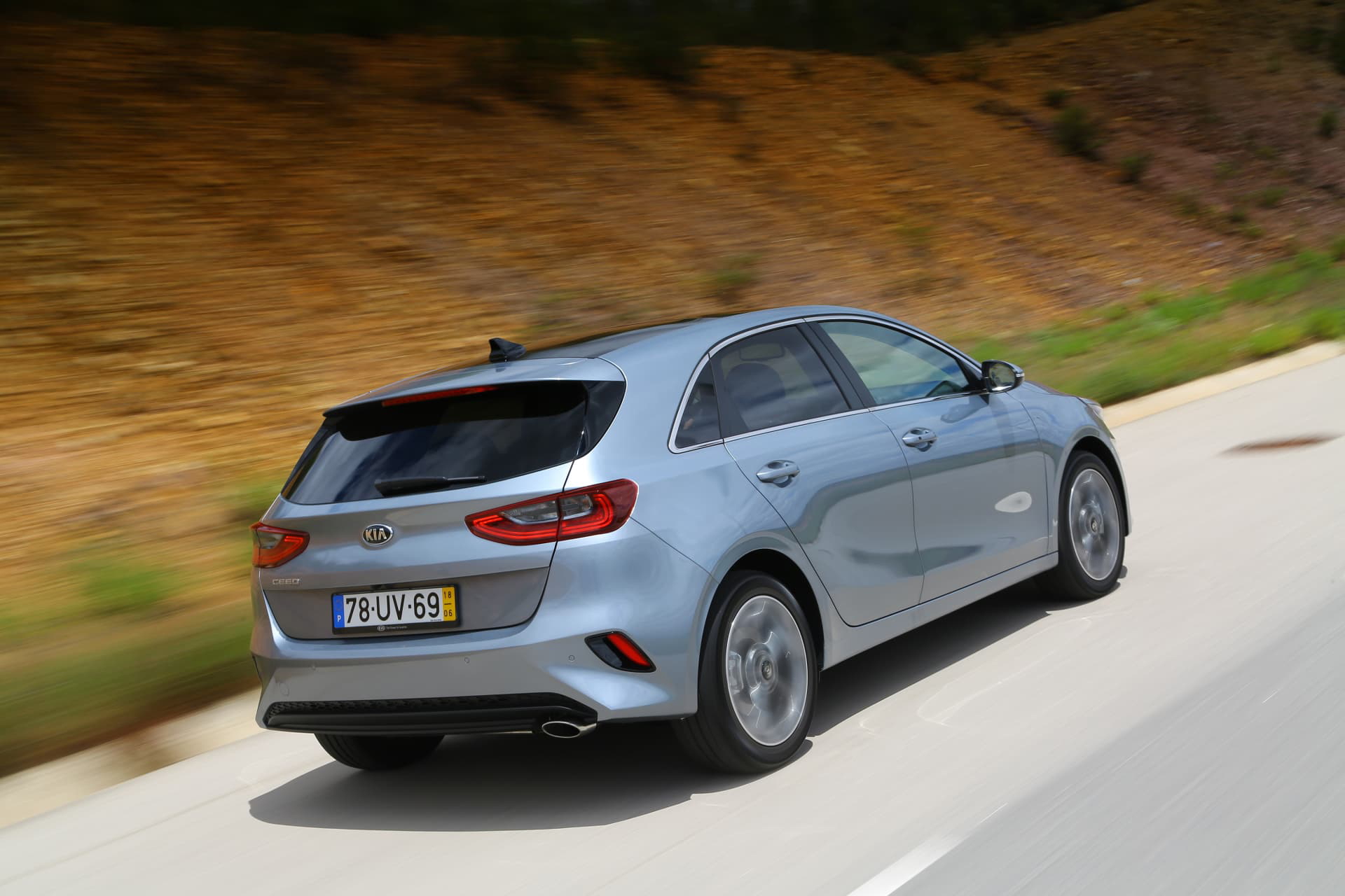 Kia Ceed 1 0 T Gdi 6 Mt Transmission 120hp Lunar Silver 13