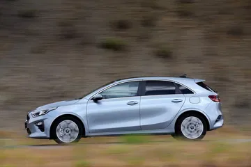 Kia Ceed 1 0 T Gdi 6 Mt Transmission 120hp Lunar Silver 17