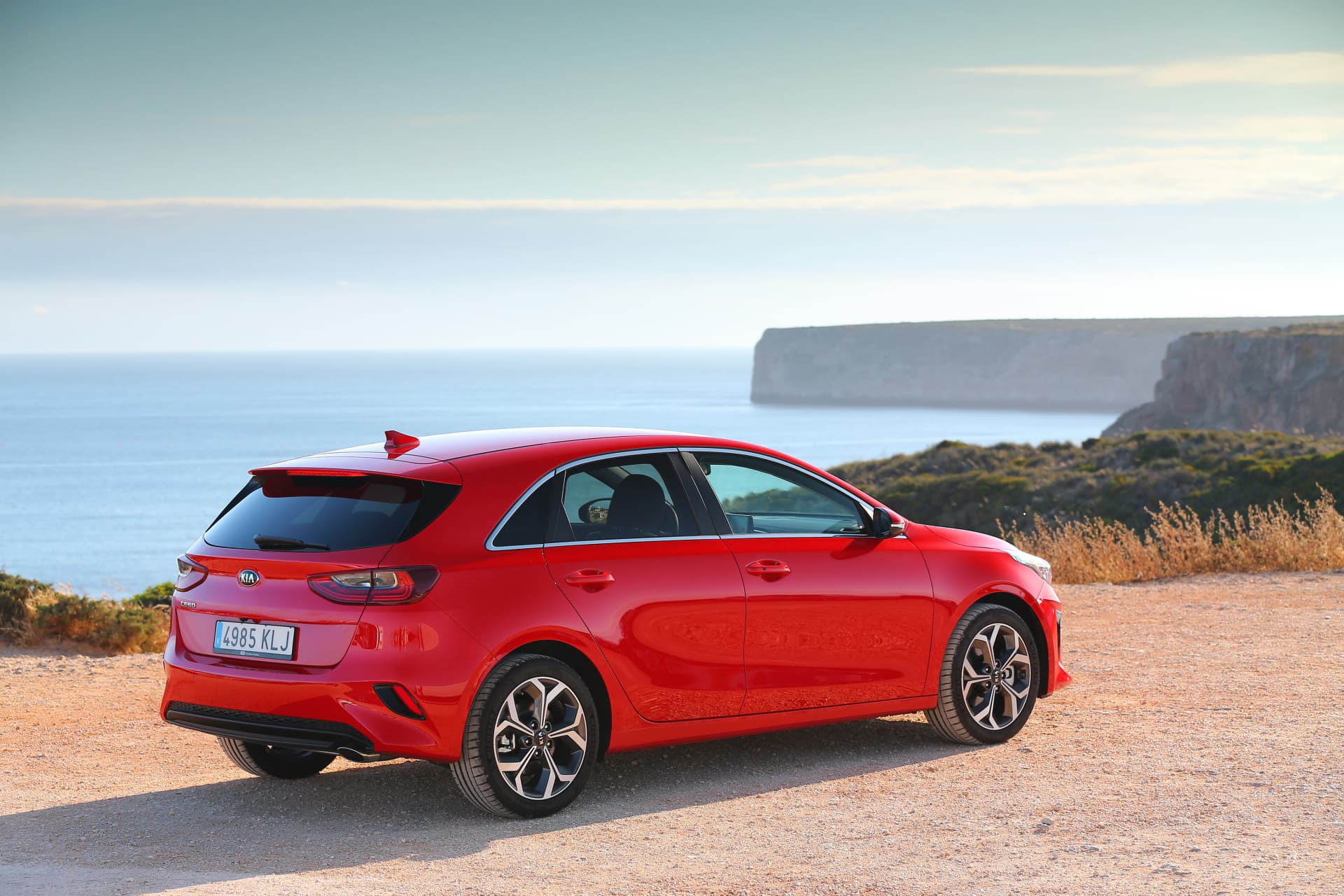 Kia Ceed 1 4 T Gdi 7 Dct Transmission 140hp Track Red 04