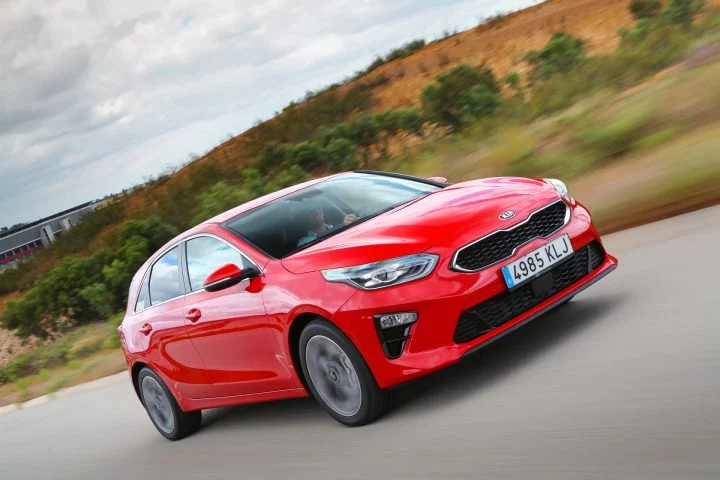 Kia Ceed 1 4 T Gdi 7 Dct Transmission 140hp Track Red 18
