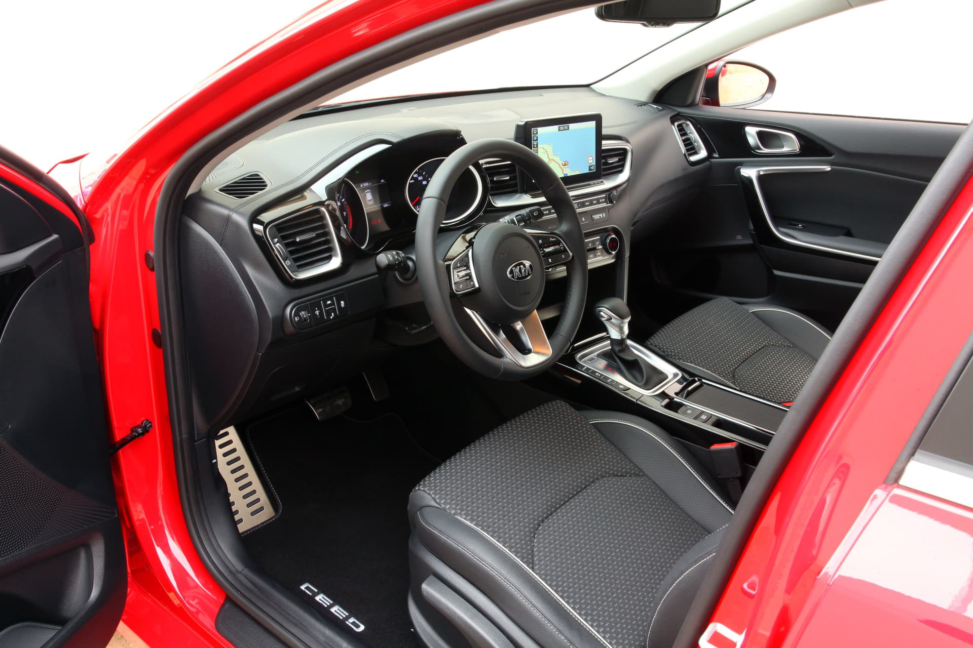 Kia Ceed 1 4 T Gdi 7 Dct Transmission 140hp Track Red 24