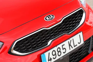 Kia Ceed 1 4 T Gdi 7 Dct Transmission 140hp Track Red 37