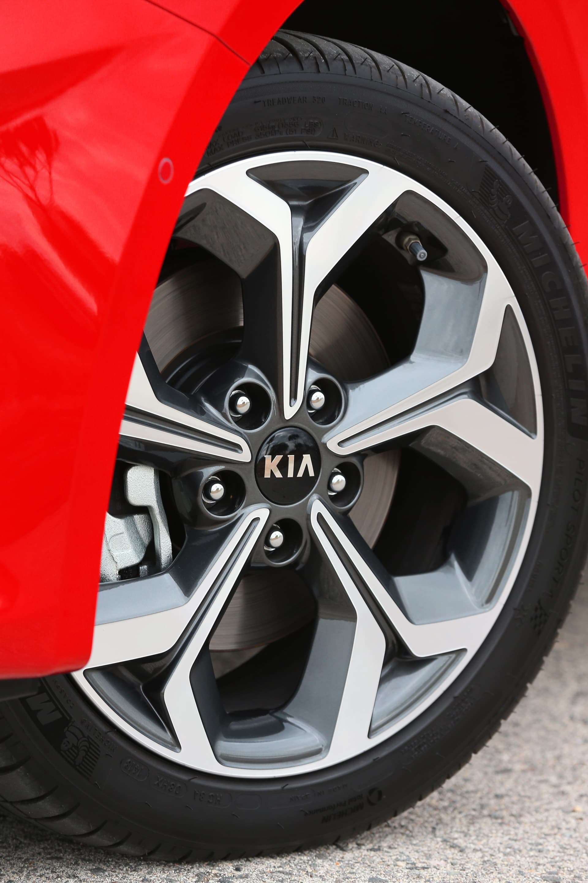 Kia Ceed 1 4 T Gdi 7 Dct Transmission 140hp Track Red 38
