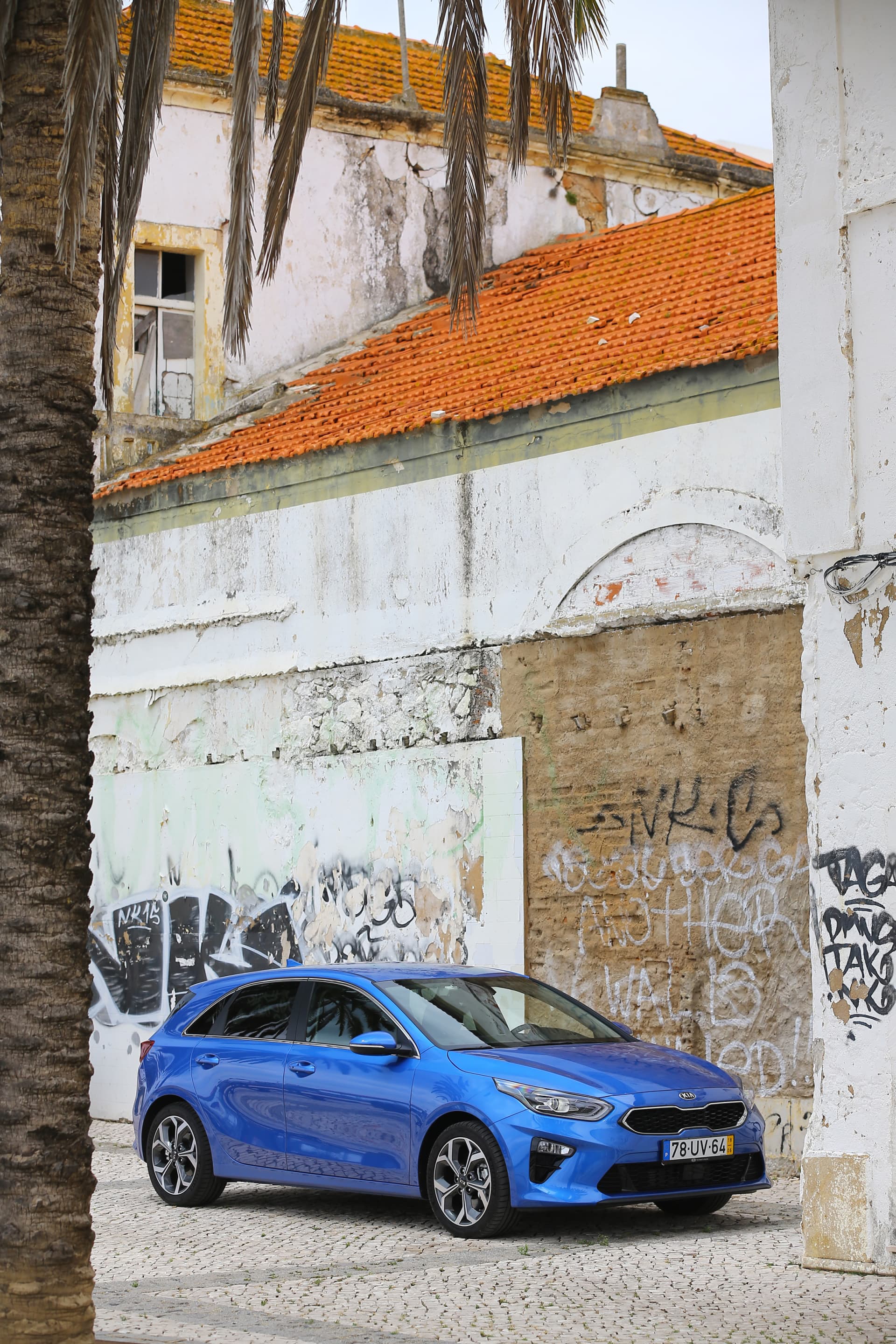 Kia Ceed 1 6 Crdi 6mt Transmission 136hp Blue Flame 08